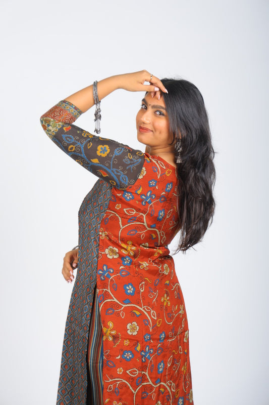 Kalamkari Printed Straight Suit With Dupatta